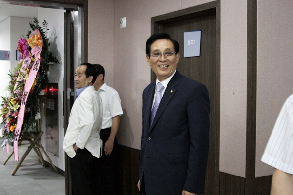 홍성환 신임이사장